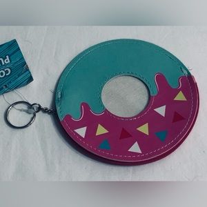 Donut coin purse with key chain green pink.